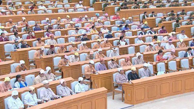 ဒီဇင်ဘာလ ၁၇ ရက်နေ့ ပြည်ထောင်စုလွှတ်တော်မြင်ကွင်း