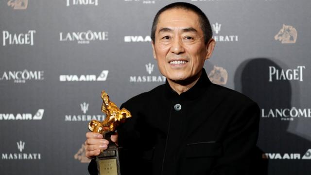 Trương Nghệ Mưu vừa được giải Đạo diễn cho phim Ảnh tại giải Kim Mã, Đài Loan