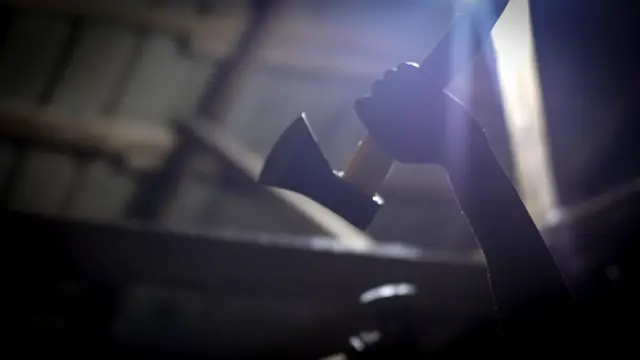 스톤 박사는 블랙 액스와 NBM이 이면적으로 같은 조직이라고 주장한다