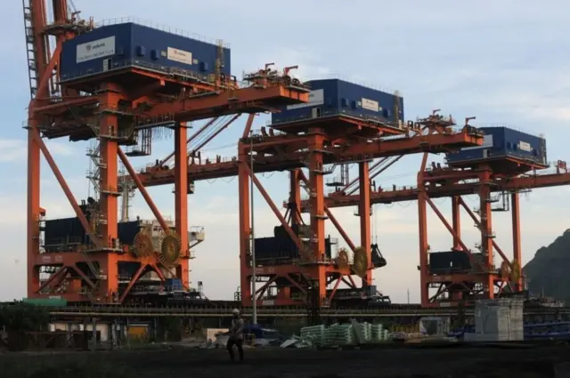 કારખાનું.