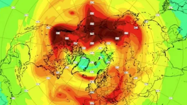 ஆர்டிக் பிரதேசத்துக்கு மேல் இருந்த ஓசோன் படல துளை அடையும் முன் இருந்த நிலை.