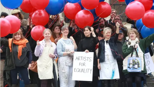 Londra'da sanatçıların eylemi.