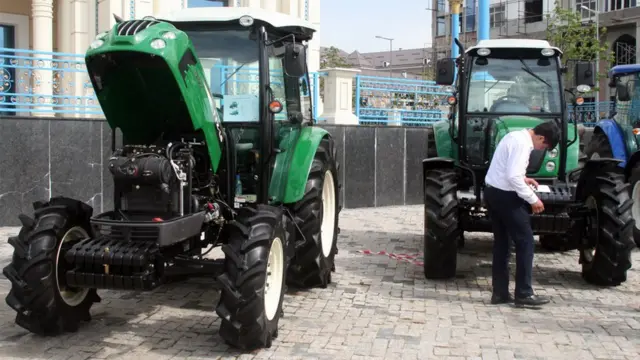 Душанбедаги Ўзбекистон маҳсулотлари кўргазмаси