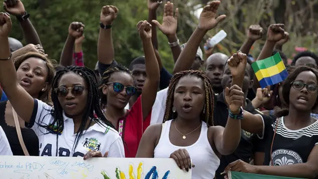 Des étudiants gabonais vivant au Maroc lors d'une manifestation à la suite des résultats contestés de l'élection présidentielle de 2016