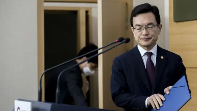 외교부 조세영 1차관이 6일 오후 서울 종로구 정부서울청사 별관에서 일본이 한국인에 대해 취한 입국규제 강화 조치에 대응한 상응조치를 발표했다