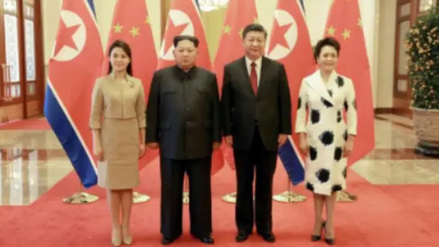 북한 노동신문은 김정은 북한 위원장이 지난달 25일부터 28일까지 중국 베이징을 비공식 방문해 시진핑 중국 국가주석과 회담을 가졌다고 28일 보도했다