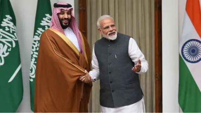 দিল্লিতে নরেন্দ্র মোদী এবং যুবরাজ মোহামেদ বিন সালমান (ফাইল ফটো) সৌদি-ভারত সম্পর্ক ঘনিষ্ঠ হচ্ছে