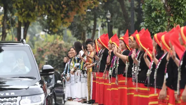 नरेंद्र मोदी