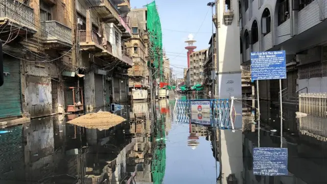 کراچی میں بارش کی پانی