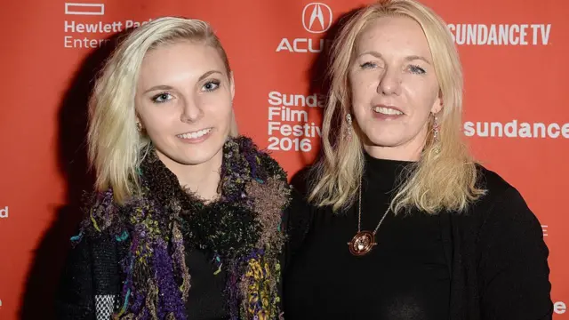 Daisy iyo hooyadeed Melinda Coleman