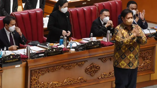 aksi demonstrasi omnimbus law