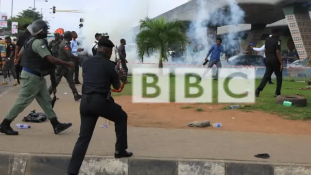 Revolution Now Protest: Foto, videos, hot tori as e dey happun on August 5 across Nigeria