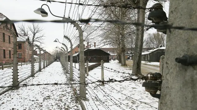 Almanya, 2. Dünya Savaşı'nda en büyük toplama kampı olan Auschwitz'i, işgal ettiği Polonya topraklarında kurmuştu.