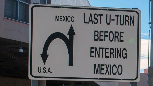 "Último retorno antes de entrar no México", diz uma placa da cidade fronteiriça