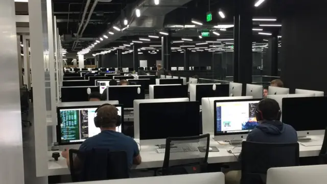 Estudiantes de la Universidad 42