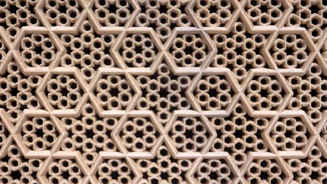 سنگ مرمر میں تراشی جالی