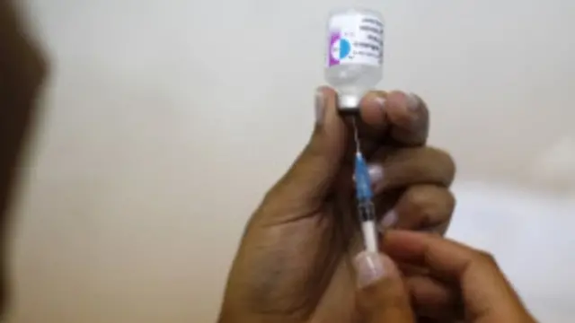 વેક્સિનની પ્રતીકાત્મક તસવીર