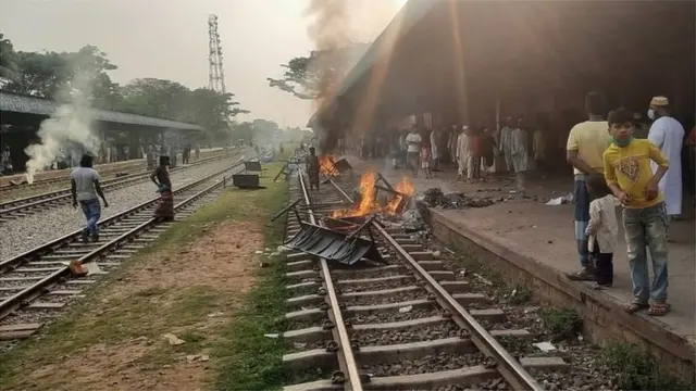 ব্রাহ্মণবাড়িয়া রেল স্টেশনে আগুন