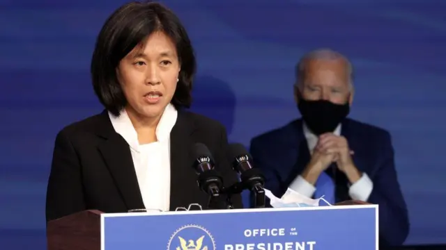 Katherine Tai phát biểu tại một sự kiện để giới thiệu bà là người được Joe Biden đề cử làm Đại diện Thương mại Hoa Kỳ tiếp theo vào ngày 11 tháng 12