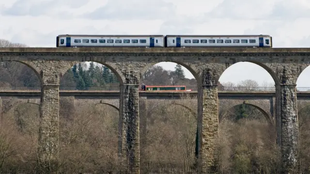 Виадук и акведук Чирк