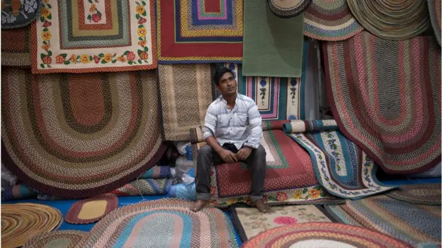 পাটের কার্পেট।