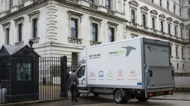 Removal van arriving at Downing Street
