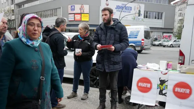 Berlin'de hayır standı