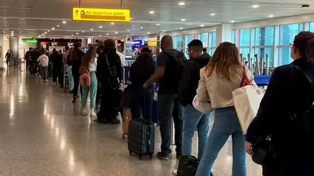 من مطار هيثرو