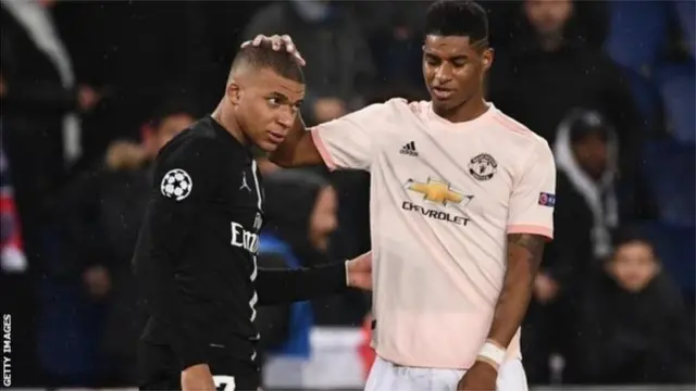 Kylian Mbappe (ibumoso) ni we mukinnyi w'umupira w'amaguru wa kabiri uhenze cyane kurusha abandi w'ibihe byose