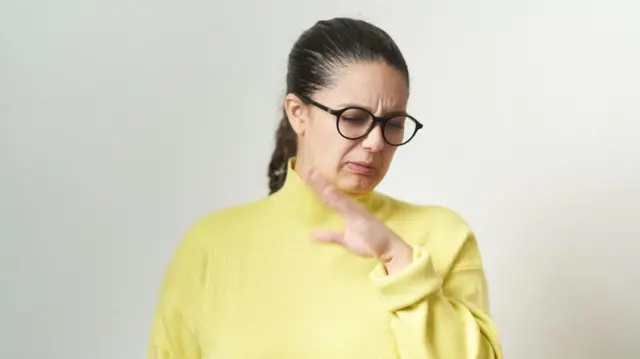 துர்நாற்றம் 