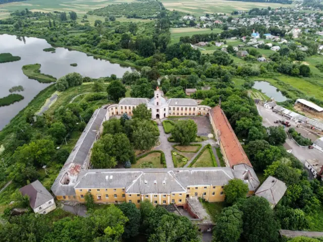 Олицький замок