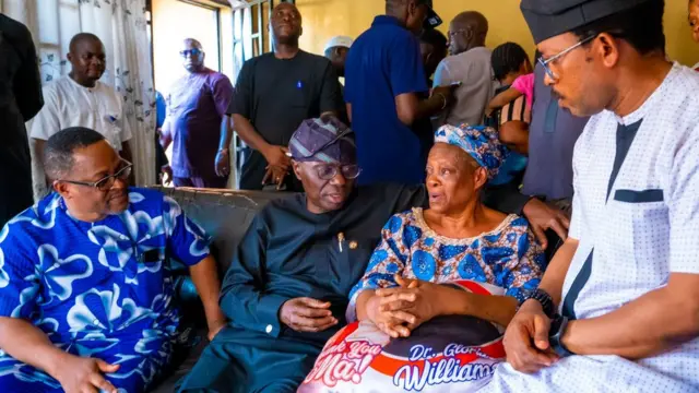 Gov Babajide Sanwo-Olu pay condolence to visit to families wey lose dia loved ones for di train accident