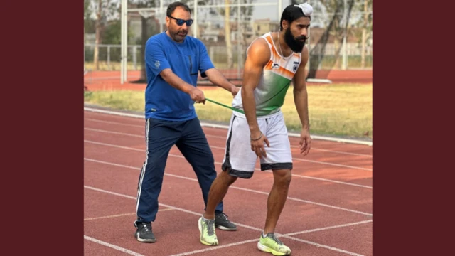 ਕੋਚ ਸਰਬਜੀਤ ਸਿੰਘ ਤੇ ਗੁਰਿੰਦਰਵੀਰ ਸਿੰਘ