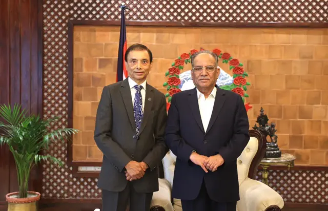 प्रधानमन्त्री प्रचण्डले राष्ट्रसङ्घको महासभामा जाने टोलीमा आचार्यलाई पनि सामेल गराएका छन्