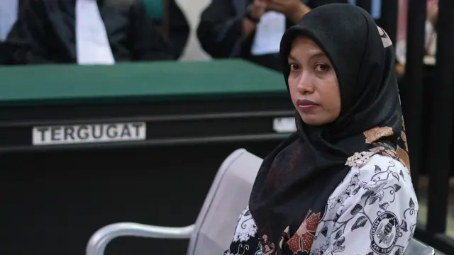 Guru Supriyani Divonis Bebas Dalam Kasus Dugaan Penganiayaan Siswa Di ...