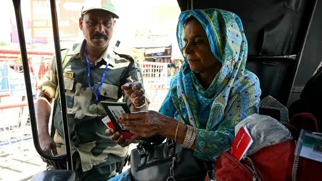 पासपोर्ट 