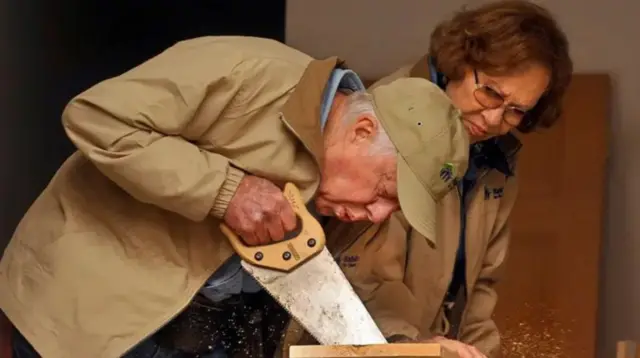 الرئيس الأمريكي الراحل جيمي كارتر وزوجته