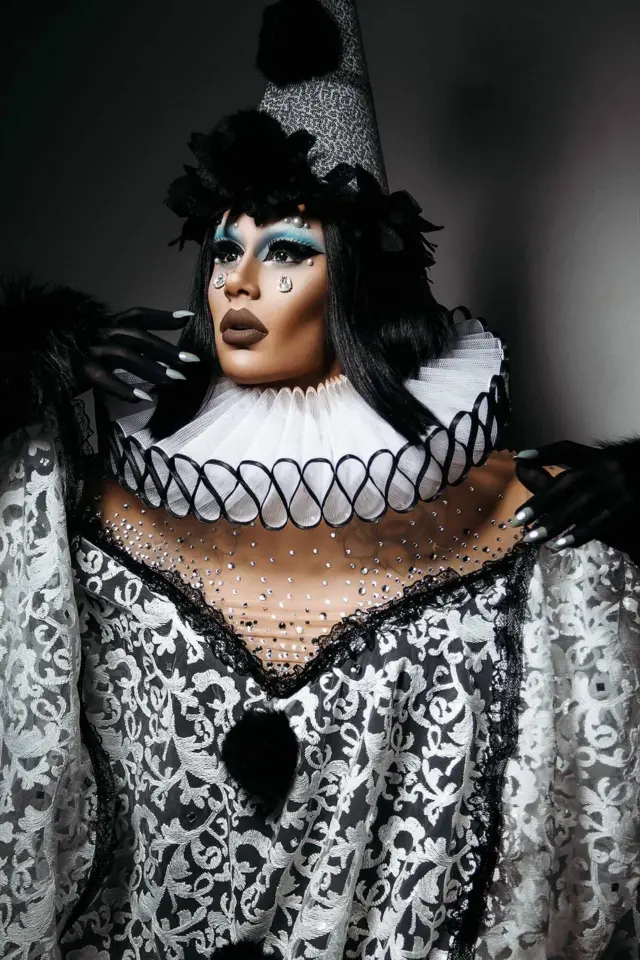 Nicky Jamm, ruska dreg kraljica