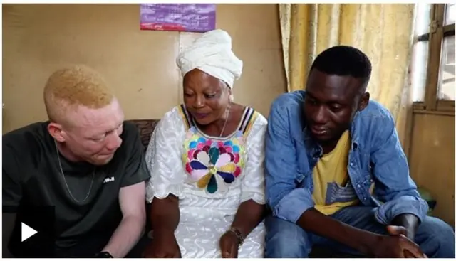 Aafin, iya rẹ ati ikeji rẹ