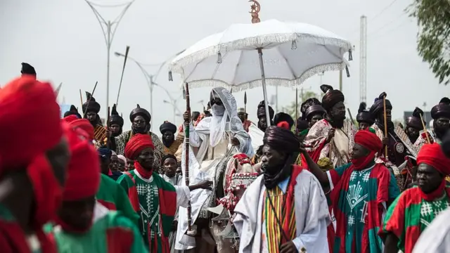 Kano Emir Muhammadu Sanusi II as im dey do procession during Durbar