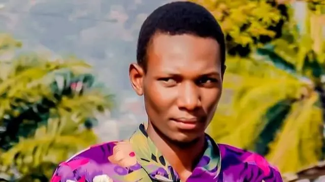 Hilaire Manirakiza afasha abafise imbuga hwaniro kuduza ama 'vyuzi'