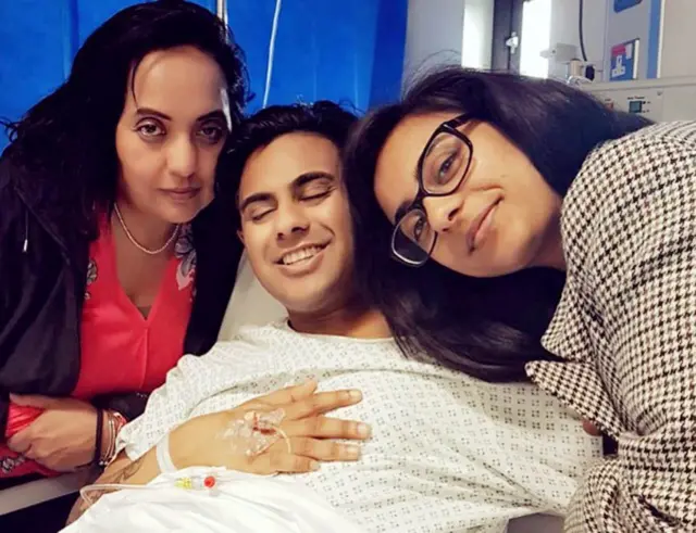 Anick con su familia