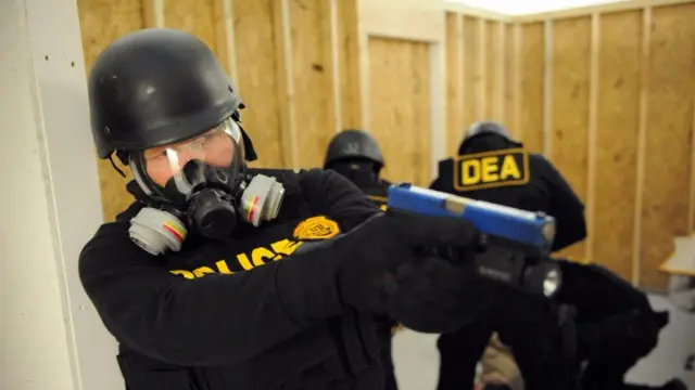 Algunos piden expulsar de México a agentes de la DEA