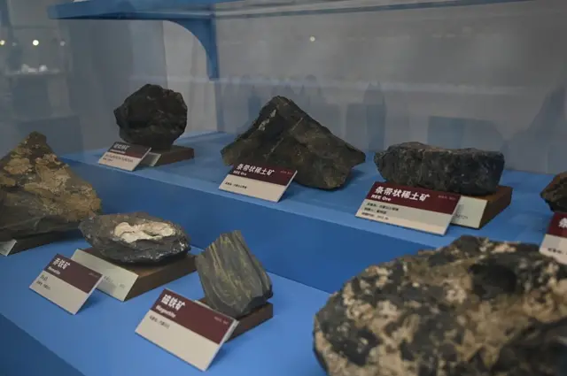 Ejemplos de minerales raros.
