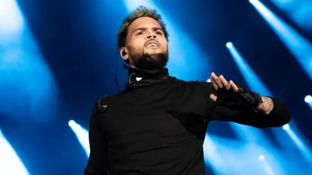 Mwathiriwa anasema kwamba alichanganyikiwa alipopewa kinywaji na Chris Brown