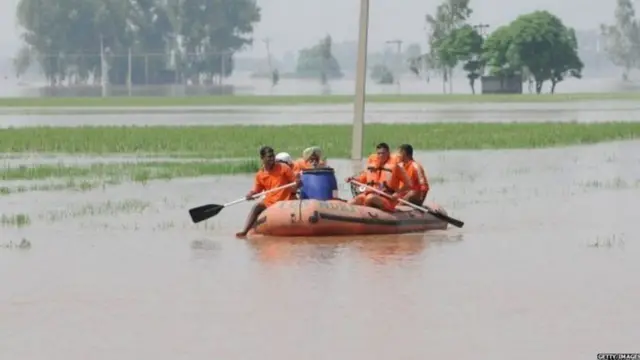 ਪਿਛਲੇ ਸਾਲ ਦੀਆਂ ਮੀਡੀਆ ਰਿਪੋਰਟਾਂ ਮੁਤਾਬਕ ਪੰਜਾਬ ਨੂੰ 1500 ਕਰੋੜ ਰੁਪਏ ਤੋਂ ਵੱਧ ਦਾ ਨੁਕਸਾਨ ਹੋਇਆ ਸੀ।
