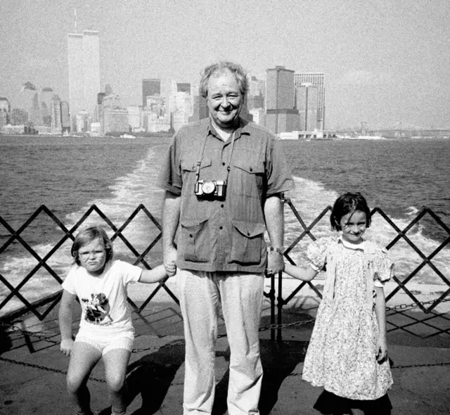 Philip Jones Griffiths with his two daughters, Katherine and Fanny