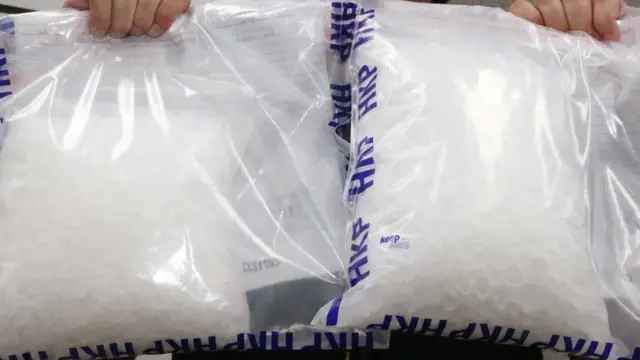 মাদকদ্রব্য নিয়ন্ত্রণ অধিদপ্তর বলছে ইয়াবায় এমফিটামিন থাকে পাঁচ ভাগ আর ক্রিস্টাল মেথ বা আইসের পুরোটাই এমফিটামিন