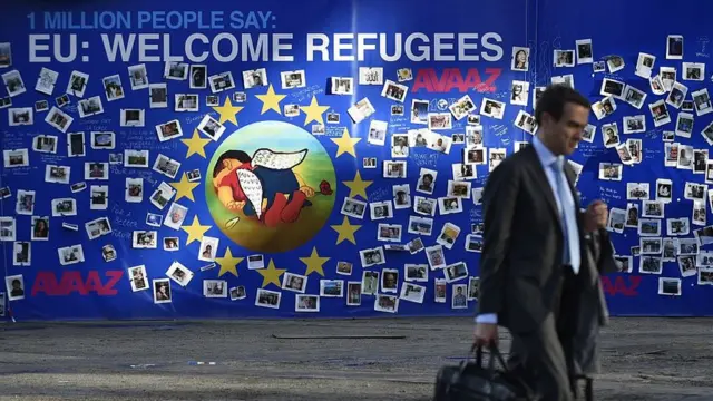 Mural en Europa que insta a dar la bienvenida a los refugiados