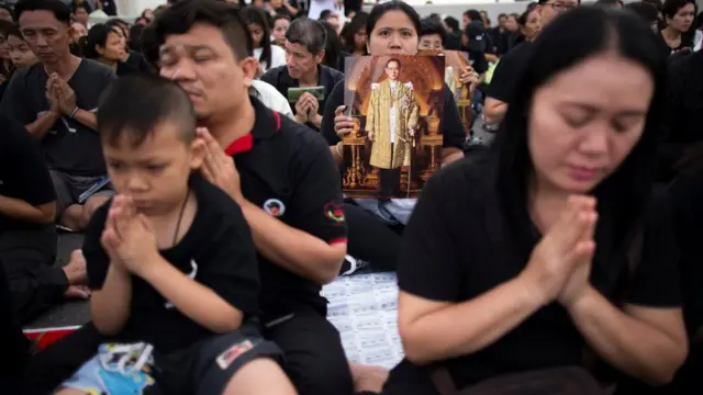 День народженін покійного короля 5 грудня